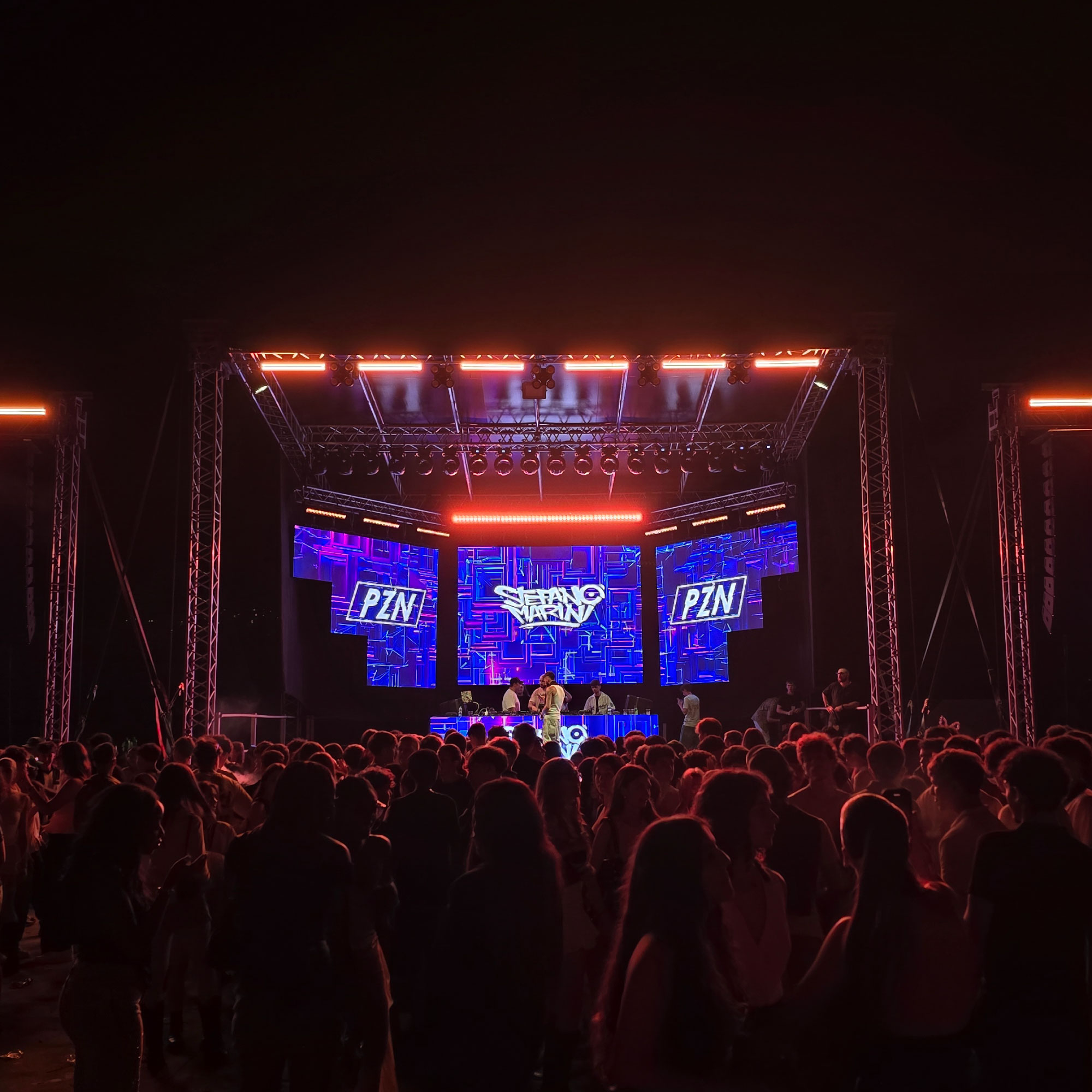 Light show concerto Davide Van De Sfroos